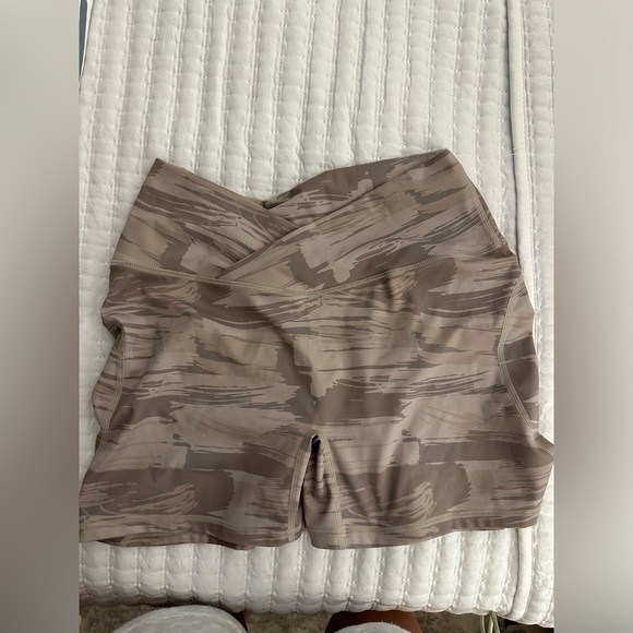 Alphalete shorts - Picture 1 of 2